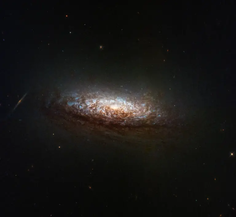 NASA Releases Hubble Image Taken in New Pointing Mode